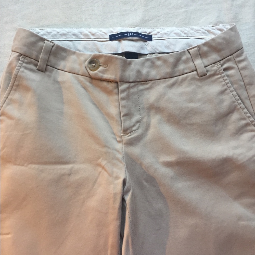 Gap tan khakis